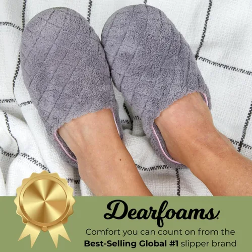 Vista 2 de Dearfoams - Pantuflas de espuma viscoelástica para mujer Leslie Terry con anchos amplios para interiores