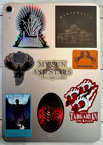 Vista 4 de Adhesivos de vinilo de Juego de Tronos de Conquest Journals, 60 calcomanías únicas que incluyen 5 hologramas, impermeables, resistentes a los rayos