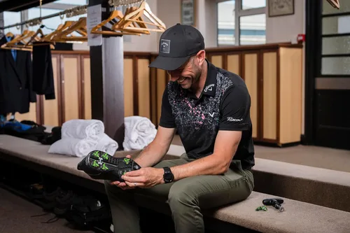 Vista 8 de Softspikes Kit de tacos de golf Kaddy - Accesorios para quitar e instalar rápidamente los tacos de golf - Compatible con cualquier sistema