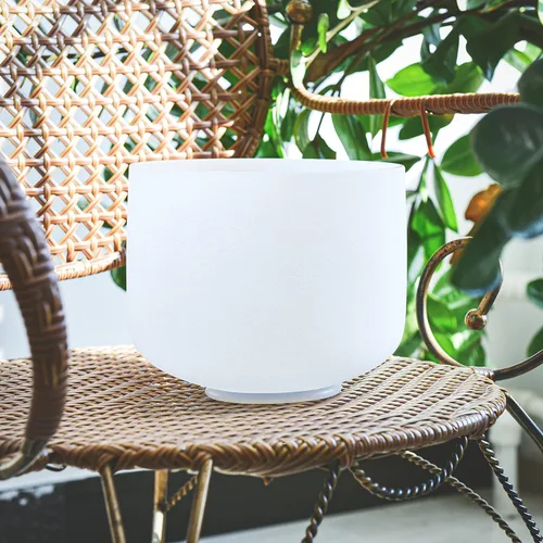 Vista 3 de TOPFUND Chakra de raíz de cuenco de cristal con nota C de 432 Hz de 8 pulgadas con estuche de transporte resistente y mazo de cuenco para cantar