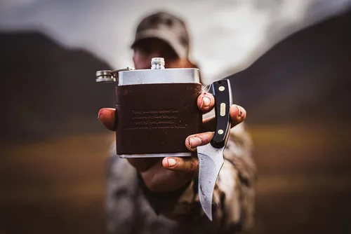 Vista 8 de Old Timer 152OT Sharpfinger - Cuchillo de hoja fija de espiga completa de acero inoxidable de 7.1 pulgadas con hoja desolladora de punta de clip