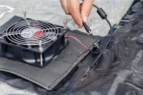 Vista 6 de IN THE GARAGE - Protector inflable para automóvil, color negro, cubierta inflable de burbujas para interiores, garaje inflable, almacenamiento