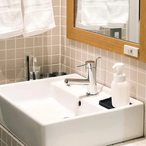 Vista 4 de ZAPPOWARE Soporte de esponja de silicona -bandeja de jabón - 5.9" X 4.33" (negro), 1 paquete (negro)