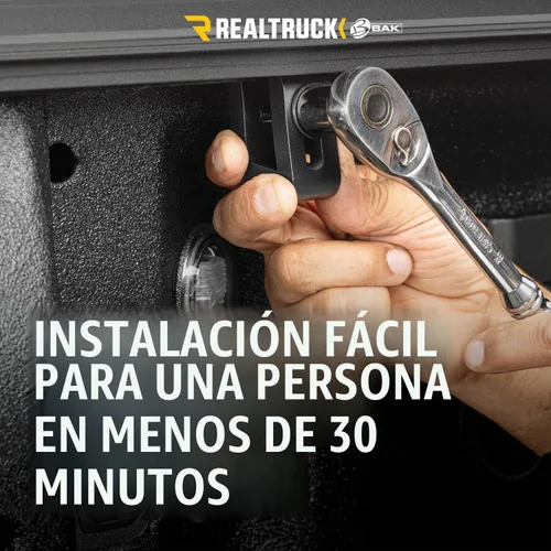 Vista 10 de BAK BAKFlip G2 Cubierta tonneau de base de camioneta plegable dura, 2005 - 2015, Acabado mate de alta calidad.