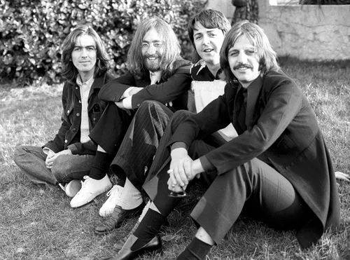 Vista 10 de Sgt Peppers Lonely Hearts Club Band