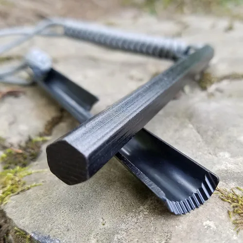 Vista 2 de Hexalite Ferro Rod y FireWick Kit de yesca Varilla ferro hexagonal extra grande de 1/2 x 6 pulgadas de largo Incluye Tinder FireWick Paquete