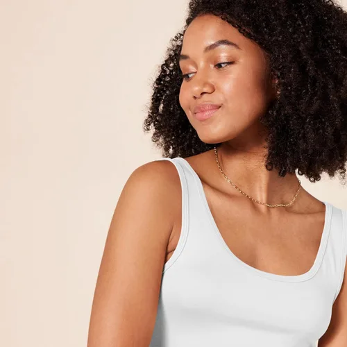 Vista 5 de Tienda Essentials - Camiseta sin mangas de corte entallado para mujer