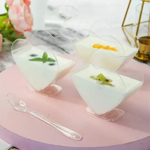 Vista 4 de 50 paquetes de tazas de postre de mousse transparente de 2.7 fl oz en forma de corazón, tazas de pastel desechables para helado, cuencos de postre