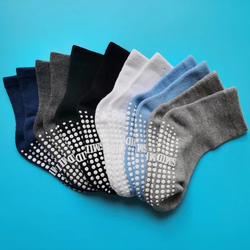 Vista 6 de Calcetines de tripa con agarre para niños pequeños con pinzas para niños y niñas, niños 1-3/3-5/5-7T, 6 pares Rayas