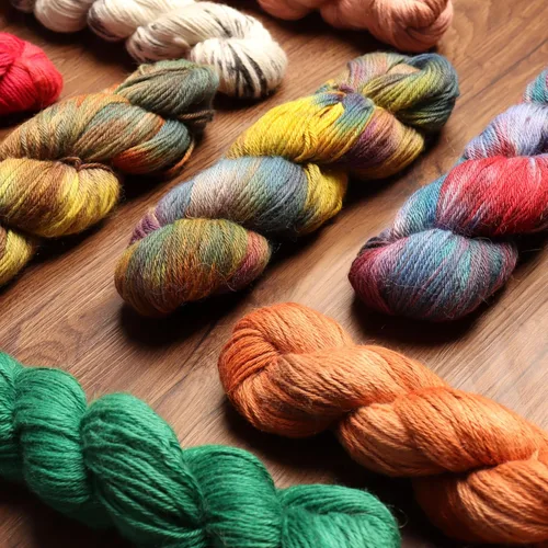 Vista 47 de Juego de 6 madejas de 100% lana de alpaca bebé (10.58 oz) de peso DK, fabricadas en Perú, celestial suave y perfecto para tejer y hacer ganchillo
