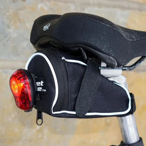 Vista 5 de Planet Bike Luz trasera para bicicleta Rojo 100 USB