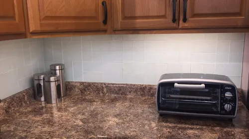 Vista 4 de Art3d Azulejos de vidrio de 40 piezas para salpicaduras de cocina, azulejos blancos de 3 x 6 pulgadas