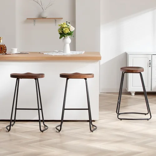Vista 104 de HeuGah Juego de 4 taburetes de bar con asiento de silla de montar con patas de metal, taburetes rústicos de altura de mostrador sin respaldo